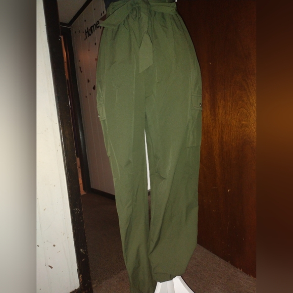 Black Top/Army Green Pants Onepiece🪖🖤 - Picture 5 of 8